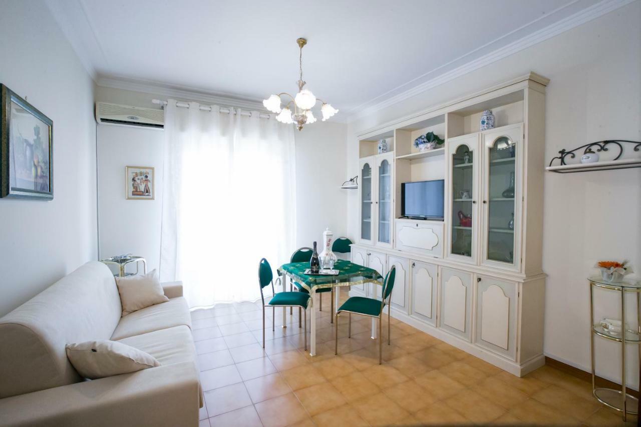 A Casa Di Rossella Apartment Catania Luaran gambar